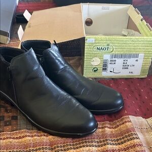 Naot Women’s Black Leather Shoes